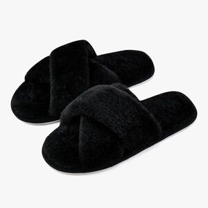 Cozy Black Furry Slippers size 7-8 New